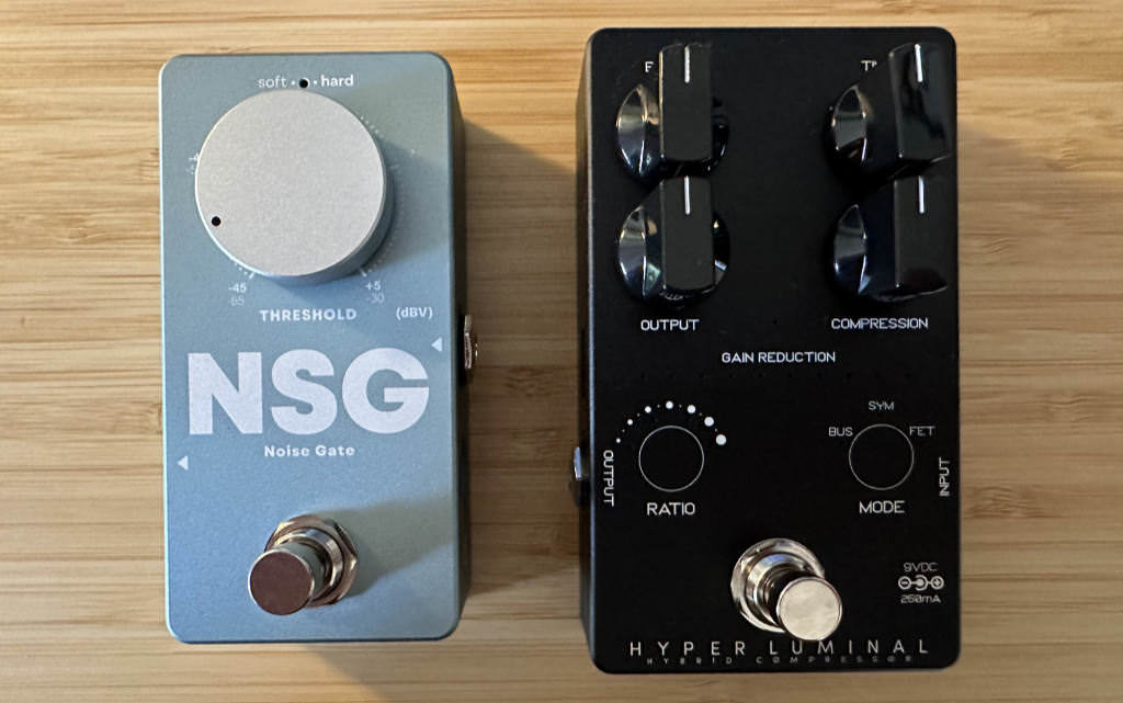A photo of the effect pedals NSG on the left and Hyper Luminal – black edition – on the right.